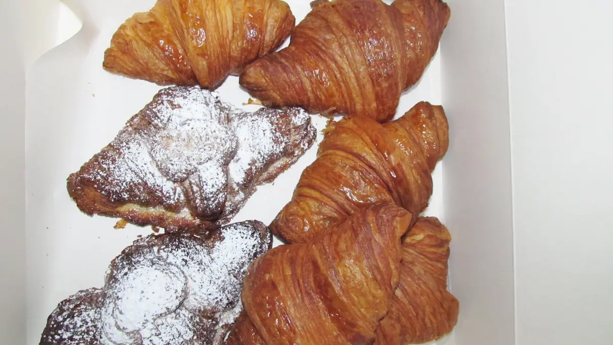Patisserie Kova – patisserie in Ealing, London